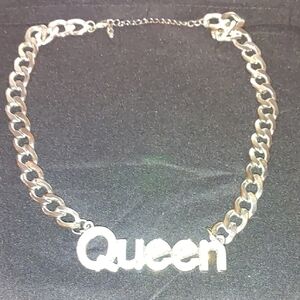 Silver 'Queen' Necklace